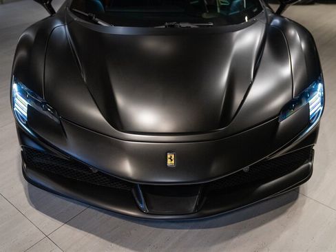 Used 2021 Ferrari SF90 Stradale AWD/4WD image 17