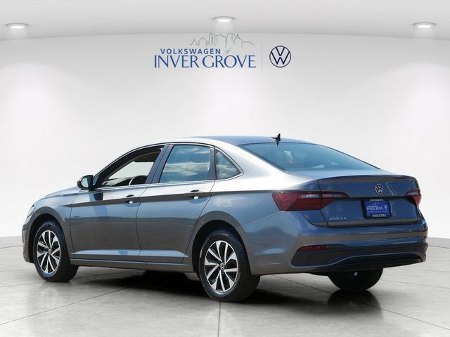 Certified 2024 Volkswagen Jetta S FWD image 5