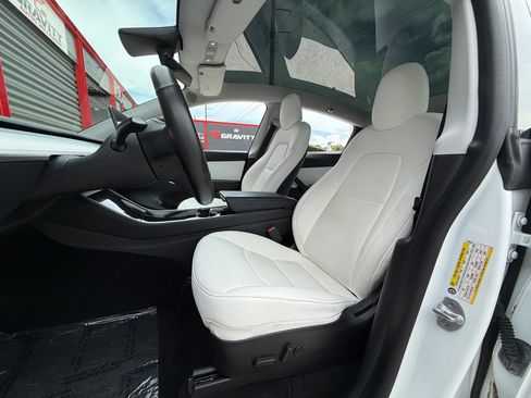 Used 2020 Tesla Model Y Long Range AWD/4WD image 15