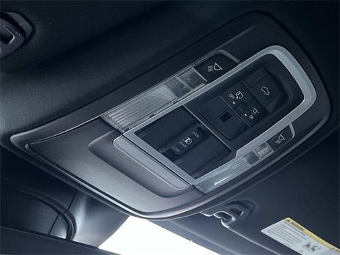 Used 2019 RAM 2500 Laramie image 32