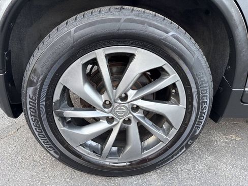 Used 2015 Nissan Rogue SL w/ SL Premium Package AWD/4WD image 20