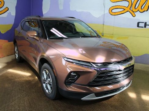 Used 2024 Chevrolet Blazer LT w/ Convenience Package image 2