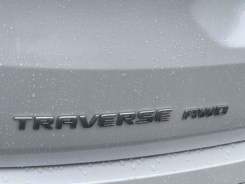 Certified 2019 Chevrolet Traverse High Country w/ LPO, Floor Liner Package AWD/4WD image 11