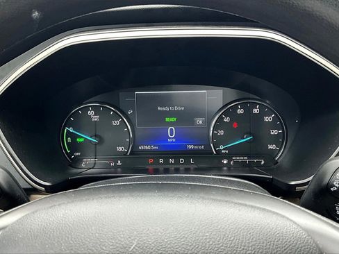 Used 2021 Ford Escape SE image 19