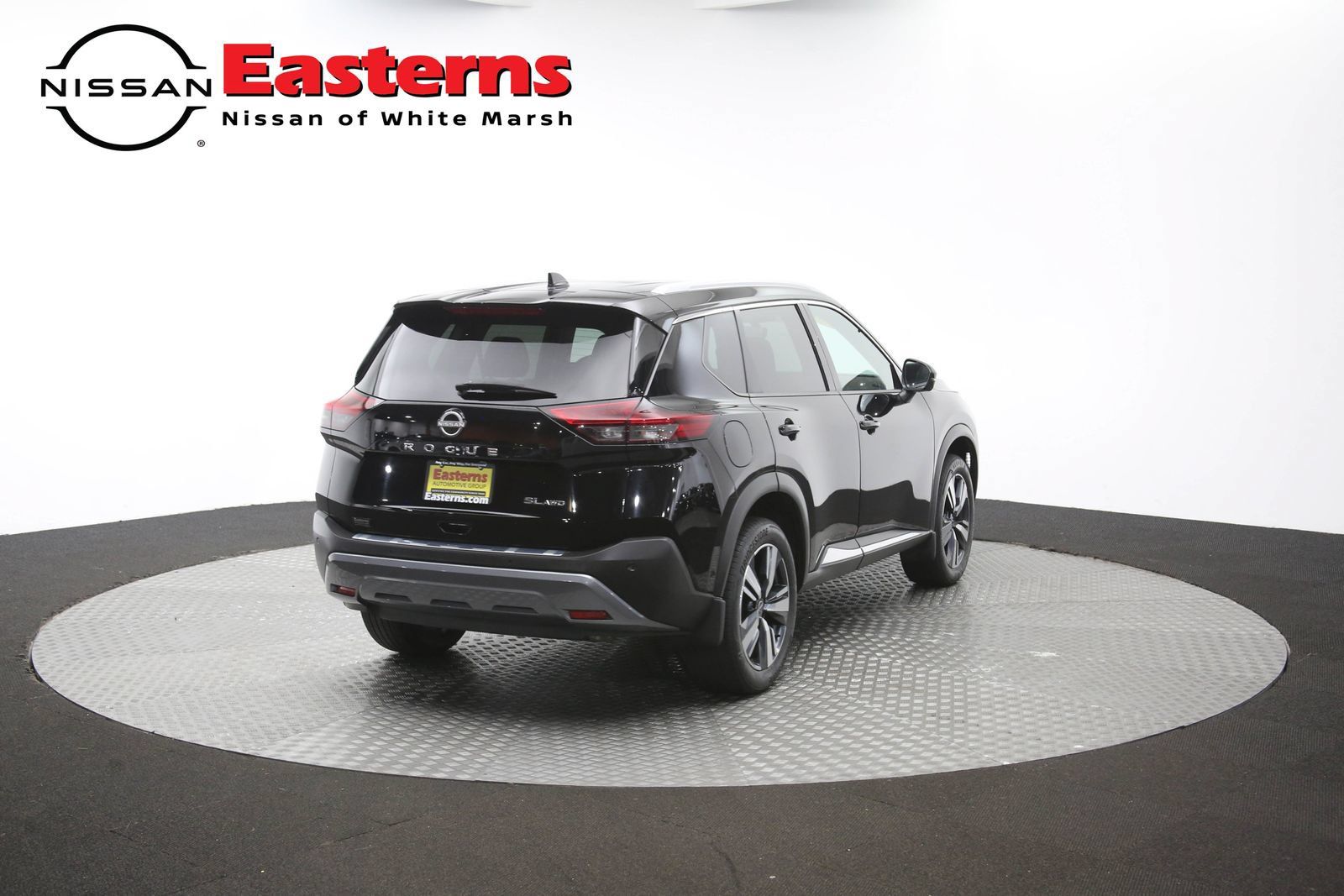 Used 2023 Nissan Rogue SL AWD/4WD image 42