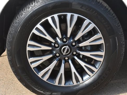 Used 2022 Nissan Armada SL w/ Midnight Edition Package AWD/4WD image 10