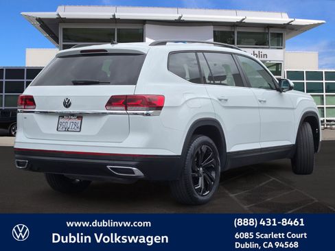 Used 2023 Volkswagen Atlas SE w/ Black Wheel Package FWD image 4