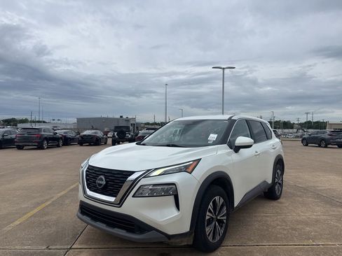 Certified 2023 Nissan Rogue SV FWD image 7