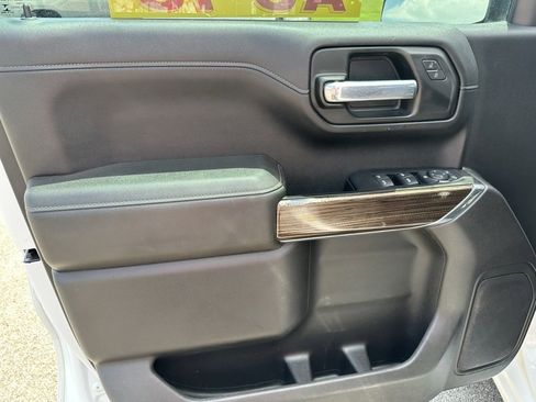 Used 2021 Chevrolet Silverado 1500 LT w/ Convenience Package II image 12