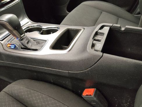 Used 2019 Jeep Grand Cherokee Laredo RWD image 26
