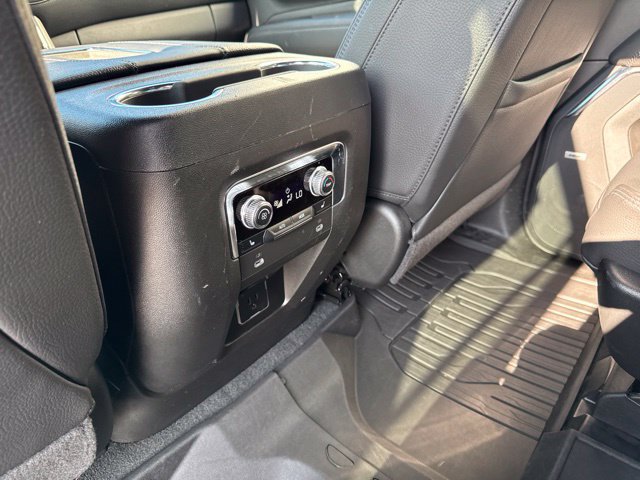 Used 2024 GMC Yukon Denali w/ LPO, Floor Liner Package AWD/4WD image 17