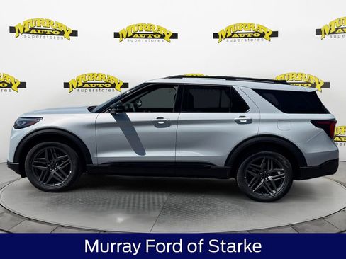New 2026 Ford Explorer ST RWD image 2