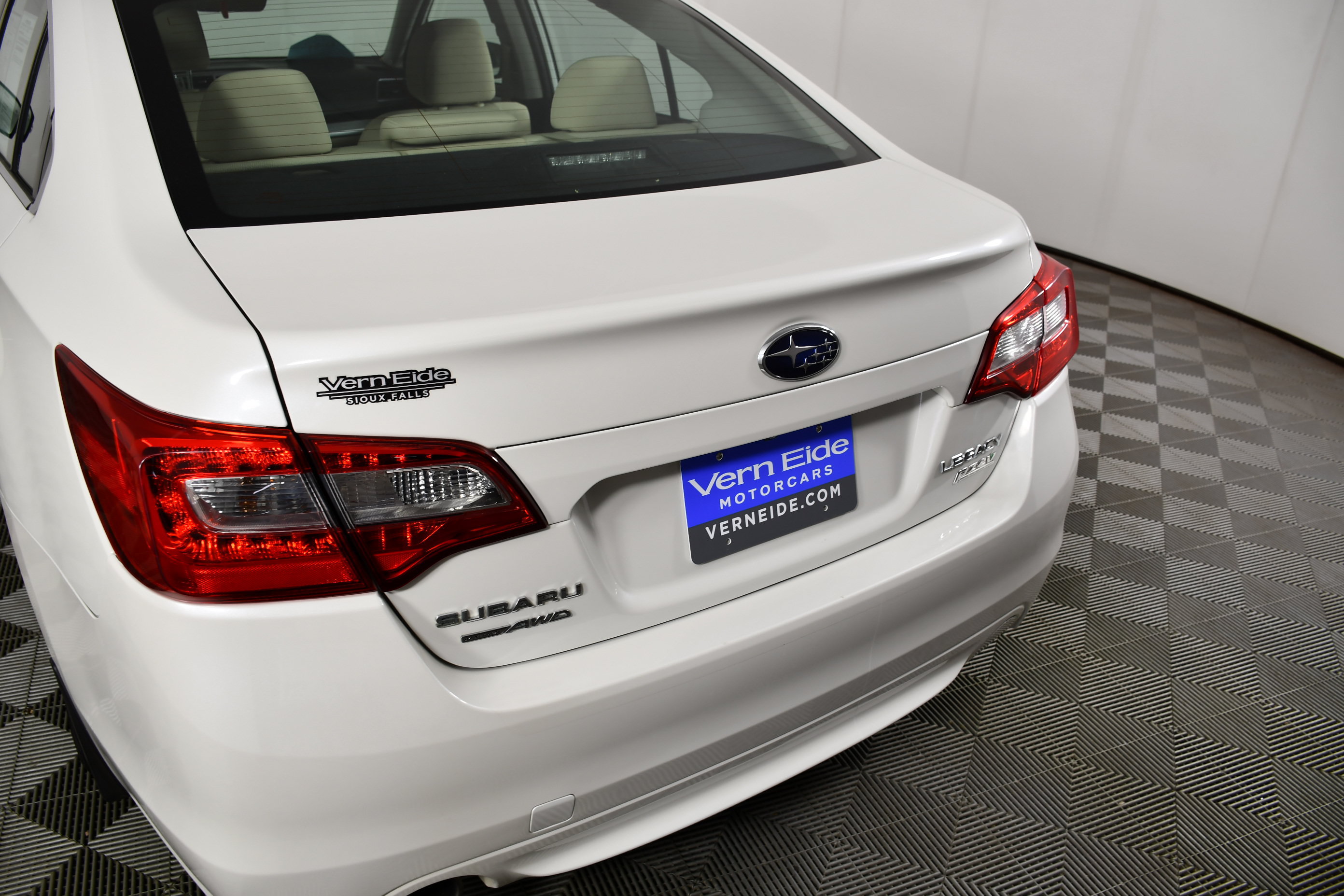 Used 2017 Subaru Legacy 2.5i Premium AWD/4WD image 15