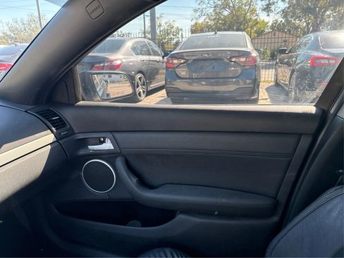 Used 2008 Pontiac G8 w/ Premium Package image 31