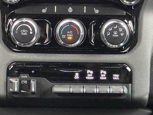 Used 2025 RAM 1500 Big Horn image 26