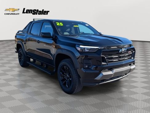 Used 2025 Chevrolet Colorado Z71 w/ Midnight Edition image 7