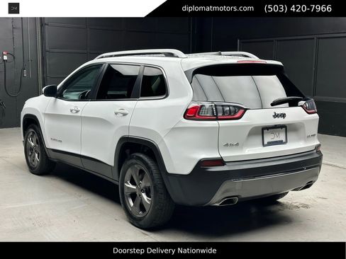 Used 2019 Jeep Cherokee Limited image 4