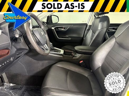 Used 2021 Toyota RAV4 Limited FWD image 21