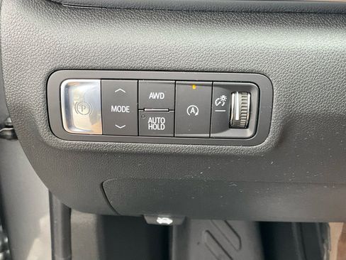 Used 2025 GMC Terrain Elevation w/ Elevation Premium Package AWD/4WD image 16