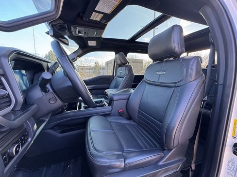 Used 2025 Ford F250 Platinum image 23