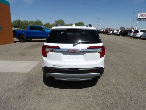 Used 2023 GMC Acadia SLT FWD image 7