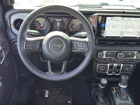 New 2026 Jeep Gladiator Sport AWD/4WD image 15