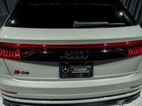 Used 2022 Audi SQ8 Prestige w/ Prestige Package AWD/4WD image 6
