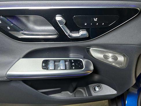 Certified 2025 Mercedes-Benz GLC 300 GLC 300 image 23