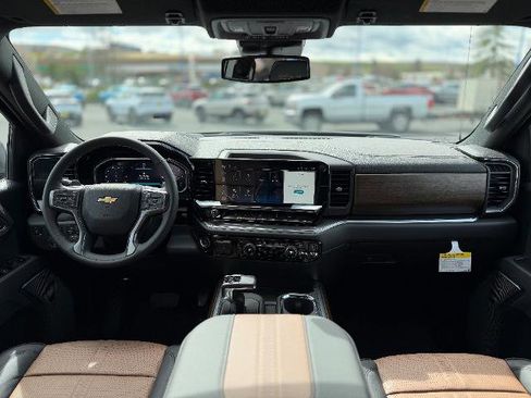 New 2026 Chevrolet Silverado 1500 High Country w/ Max Trailering Package image 10