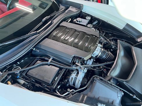 Used 2015 Chevrolet Corvette Stingray Convertible w/ 3LT Preferred Equipment Group RWD image 19