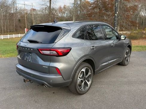 Certified 2023 Ford Escape ST-Line Select w/ Tech Pack #2 image 7