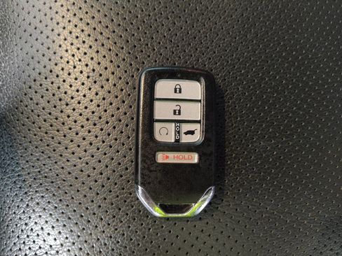 Used 2018 Honda Pilot Elite image 32