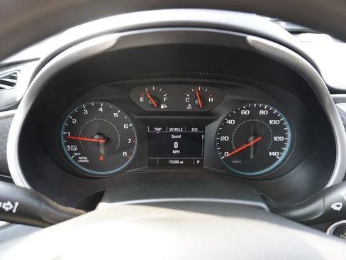 Used 2022 Chevrolet Malibu LT FWD image 15