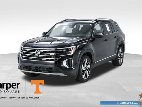 Used 2025 Volkswagen Atlas SEL image 1