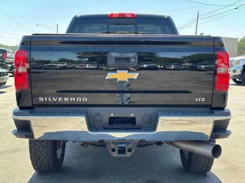 Used 2015 Chevrolet Silverado 2500 LTZ w/ Duramax Plus Package AWD/4WD image 6