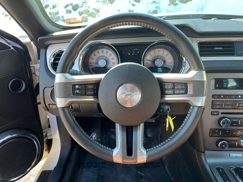 Used 2012 Ford Mustang Premium image 12