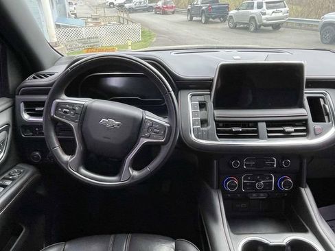 Used 2023 Chevrolet Suburban RST AWD/4WD image 14