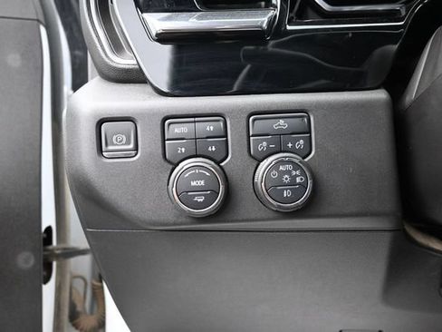 Used 2023 Chevrolet Silverado 1500 RST w/ Z71 Off-Road Package AWD/4WD image 13