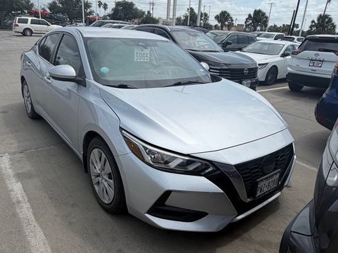 Used 2021 Nissan Sentra S FWD image 1