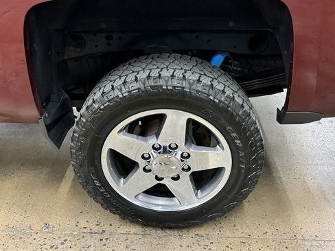 Used 2017 Chevrolet Silverado 2500 LTZ w/ Duramax Plus Package AWD/4WD image 9