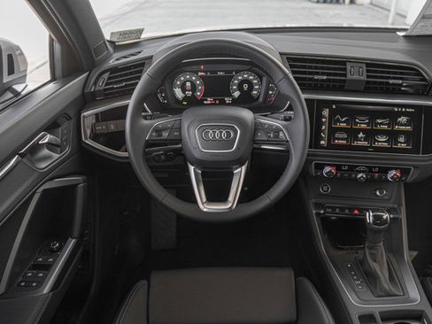 Used 2025 Audi Q3 2.0T Premium w/ Convenience Package image 22