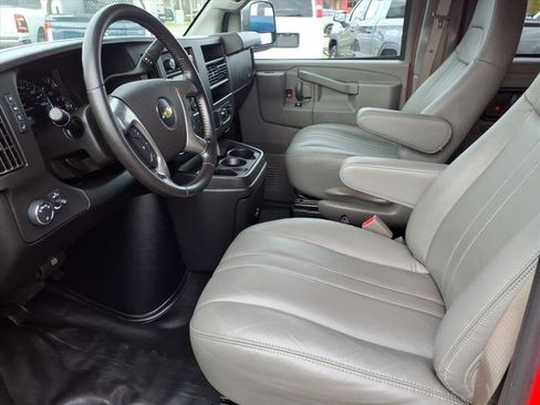 Used 2019 Chevrolet Express 2500 LS w/ Driver Convenience Package image 9