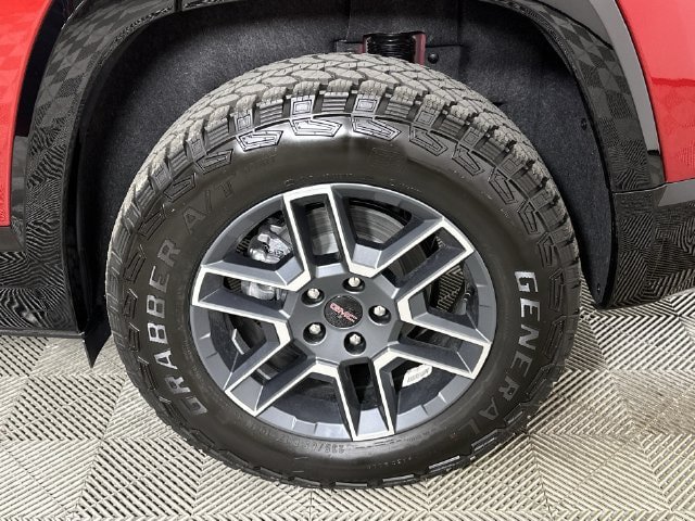 New 2027 GMC Terrain AT4 w/ Convenience Package III AWD/4WD image 35