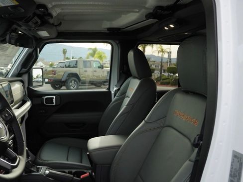 New 2026 Jeep Gladiator Mojave image 18