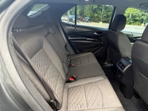 Used 2019 Chevrolet Equinox LT FWD image 26
