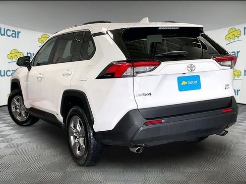 Used 2025 Toyota RAV4 XLE AWD/4WD image 4