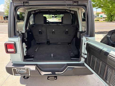 Used 2024 Jeep Wrangler Unlimited Sport AWD/4WD image 7