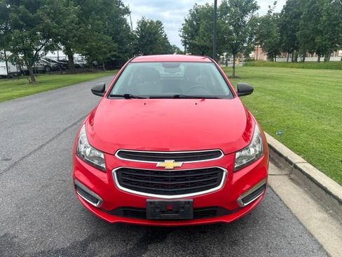 Used 2016 Chevrolet Cruze LS FWD image 4