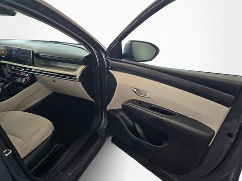Used 2025 Hyundai Tucson SEL FWD image 40