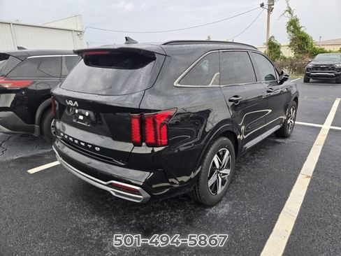 Used 2022 Kia Sorento S FWD image 4
